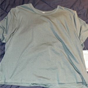 Lululemon short sleeve NWT
